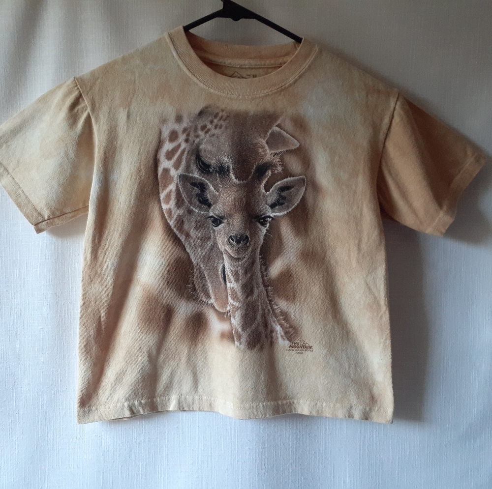 The mountain baby giraffe t-shirt